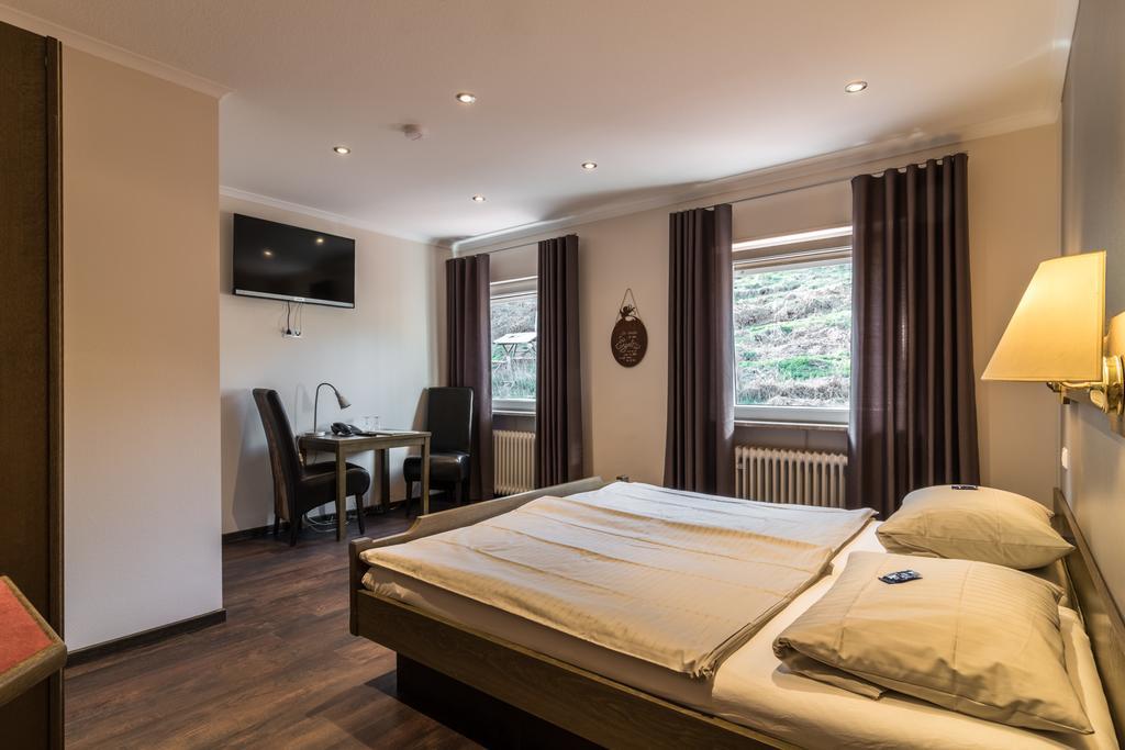 Hotel Kupper Eppenbrunn Extérieur photo